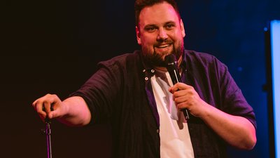 STAND UP BARGTEHEIDE - moderiert von Lennart Hamann und Hannes Maß