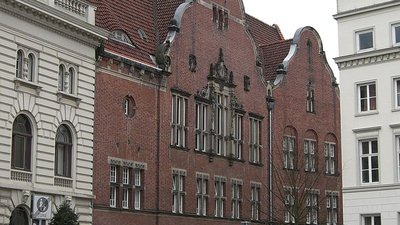 Lübsche (Ver-)Führung: Schulmeister halten Schule