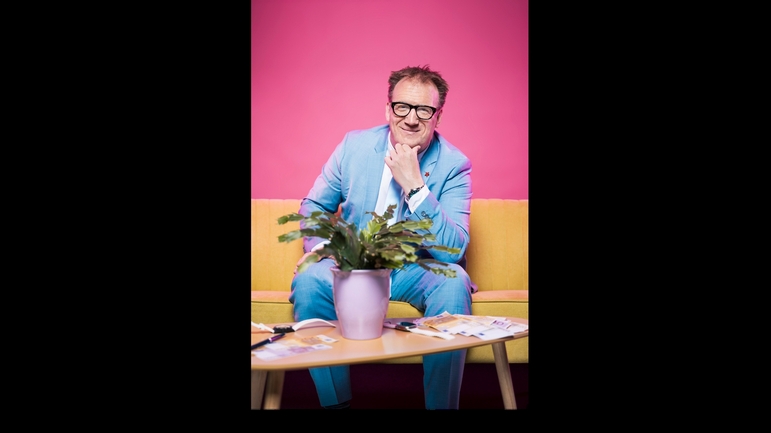 Kabarett & Kanapee präsentiert: Jens Heinrich Claassen