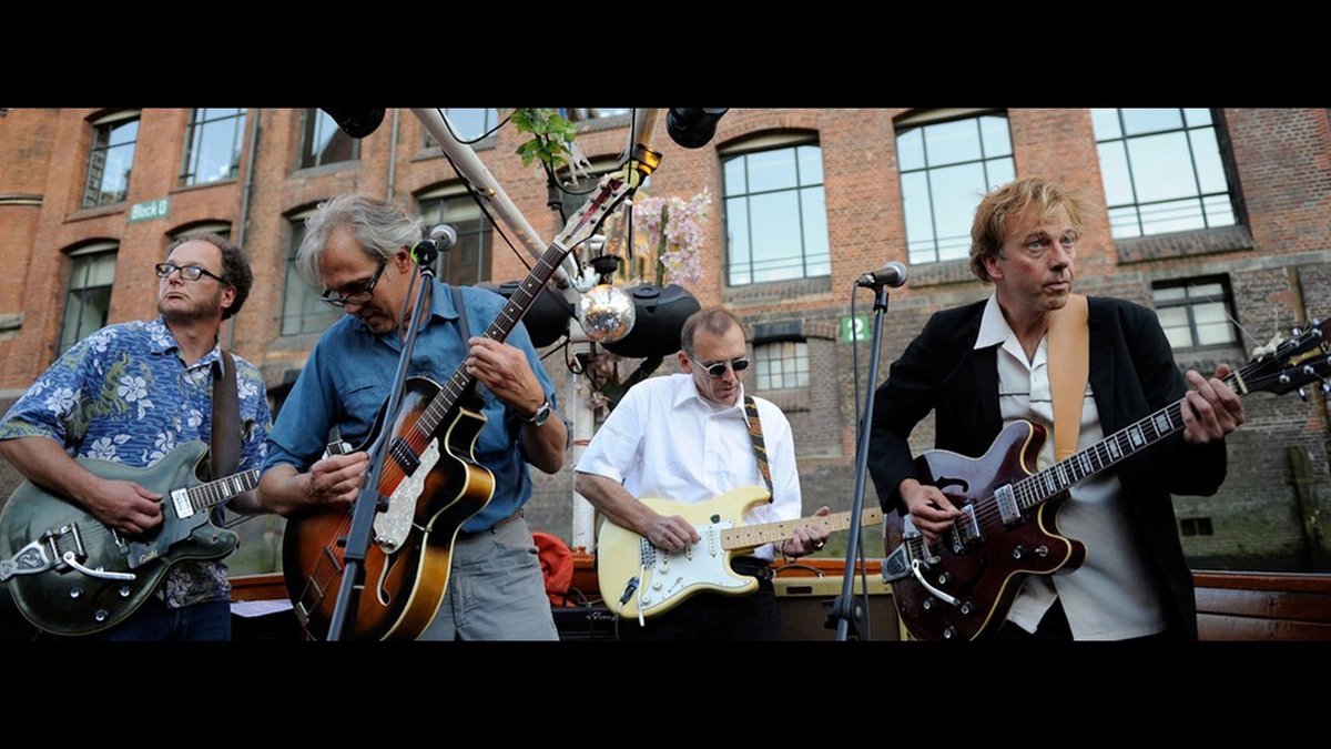 Norddeutsches Freiluftkino mit dem Gitarrenorchester Gilbert Couché